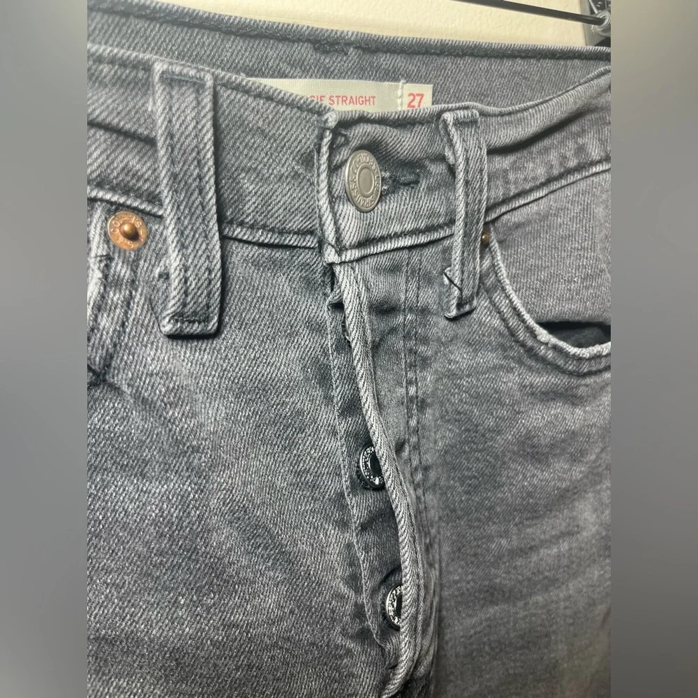 LEVI’S Wedgie Straight Black Distressed Button Fly‎ Jeans | 27 x 28